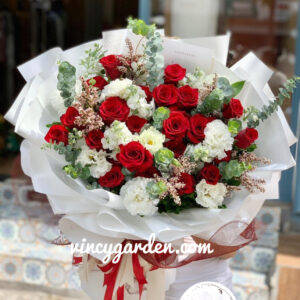 Bó hoa chúc mừng sinh nhật, hoa tặng mẹ, tặng chị rực rỡ tại quận Cầu Giấy_BHĐ1