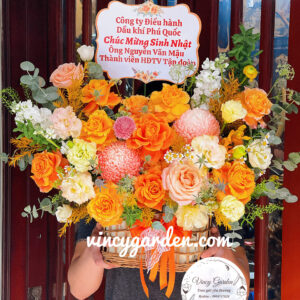 Lẵng hoa màu cam chúc mừng sinh nhật sếp_Điện hoa sinh nhật Hà Nội_LHC