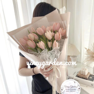 Bó hoa tulip màu kem nhạt_tulip tặng nàng xinh tươi_BHTL2