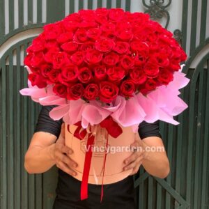 Hộp hoa 100 bông hồng đỏ đẹp lãng mạn-Hoa tình yêu đẹp-HH15