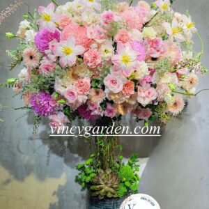 Bình hoa chúc mừng sinh nhật sang trọng, lịch sự tại Hà Nội_BHST1