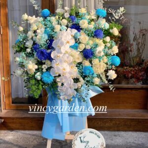 Kệ hoa chúc mừng khai trương màu trắng xanh da trời khởi đầu mới_KH3