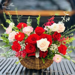 Giỏ hoa nhỏ xinh tặng sinh nhật đẹp màu đỏ_LH10