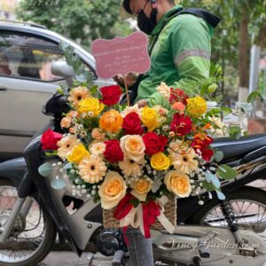 Lẵng hoa tone vàng chúc mừng, sinh nhật đẹp quận Cầu Giấy_LH08